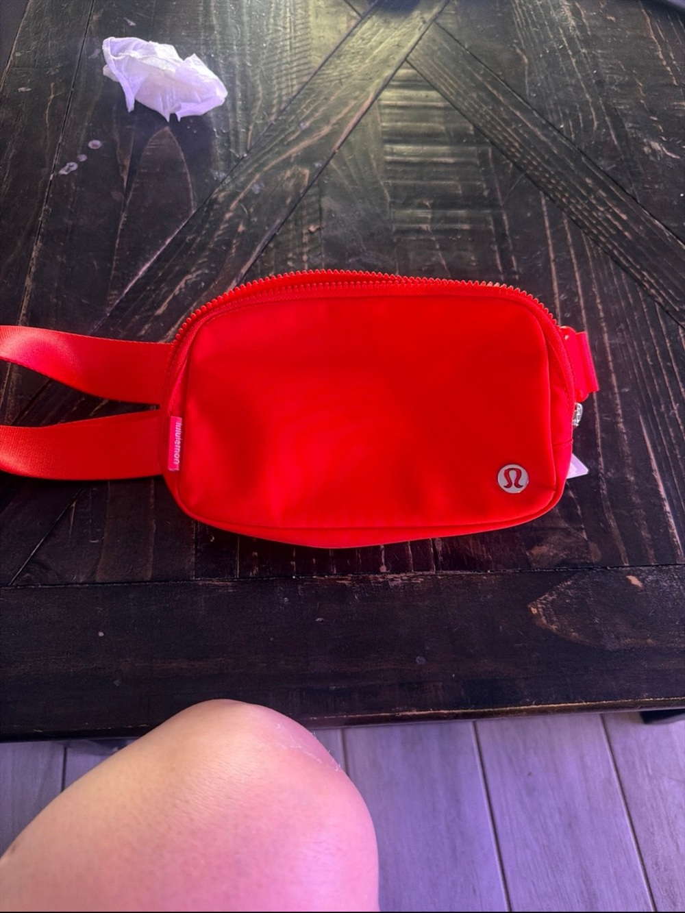 lululemon athletica belt bag